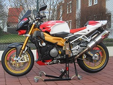 img-aprilia1.jpg